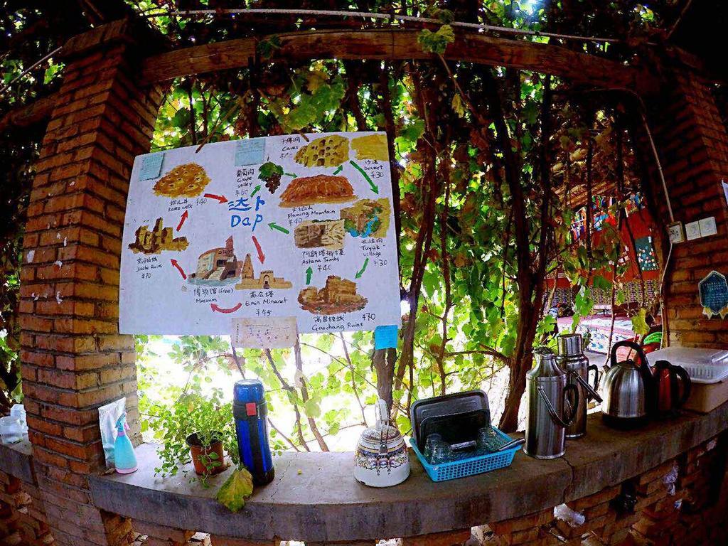 Dap Youth Hostel Turpan Екстериор снимка