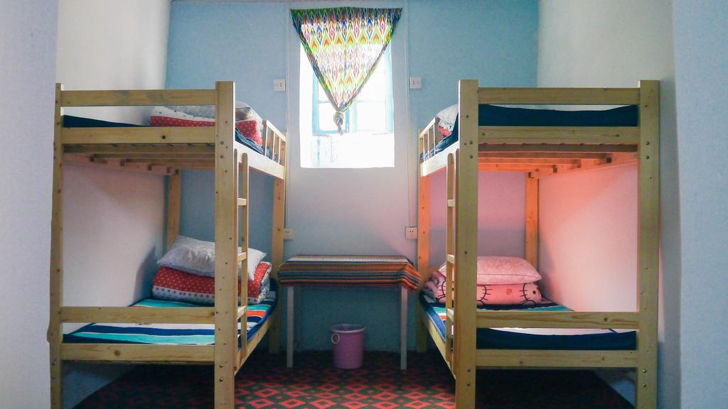 Dap Youth Hostel Turpan Екстериор снимка