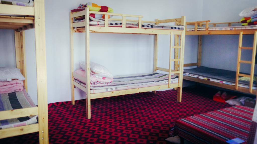 Dap Youth Hostel Turpan Екстериор снимка